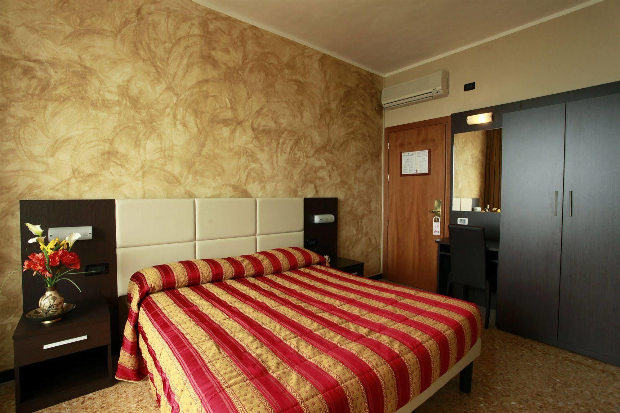Piccolo Hotel Diano Marina Luaran gambar